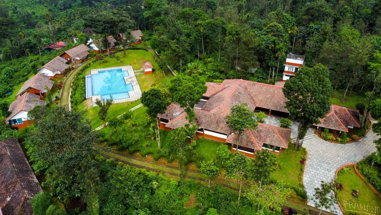 Pranavam Resort & Spa Tariyod Exterior foto