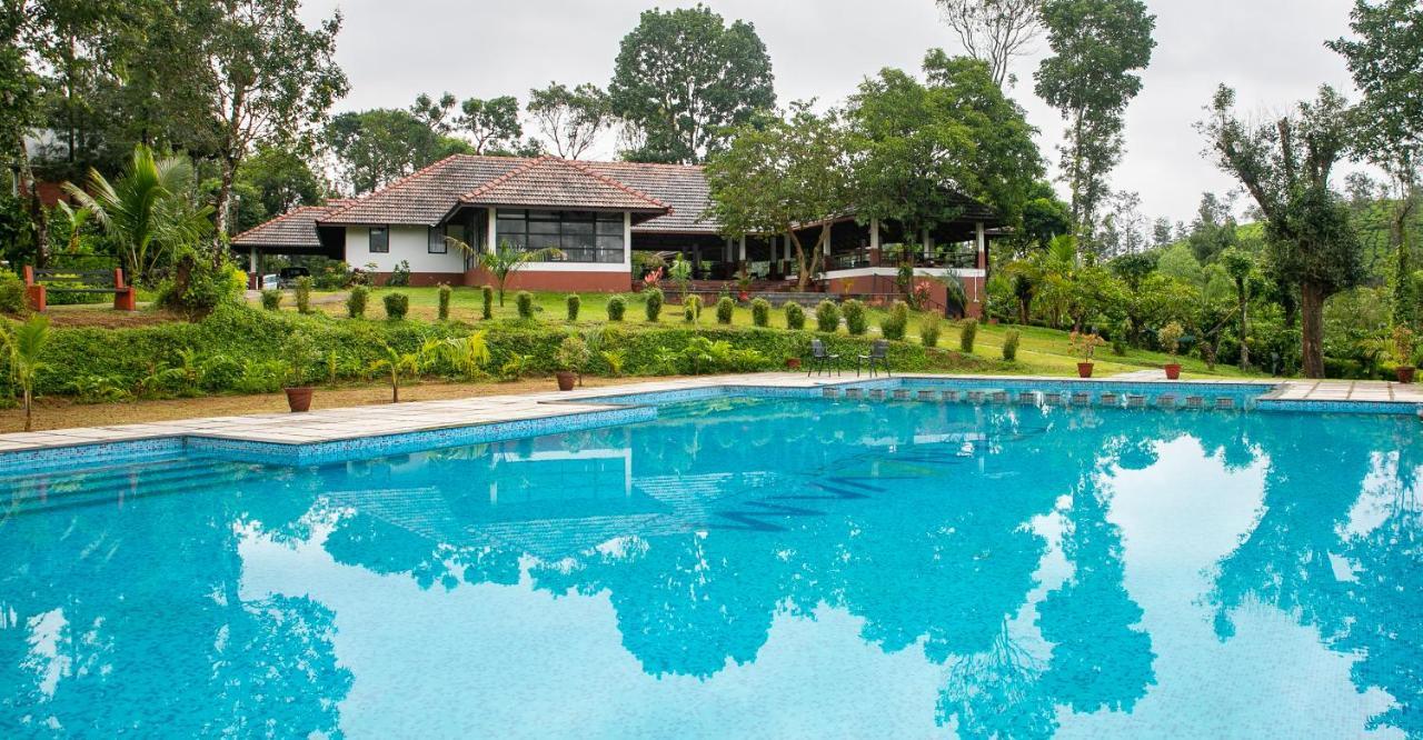 Pranavam Resort & Spa Tariyod Exterior foto